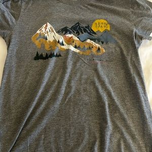 Eddie Bauer t shirt
